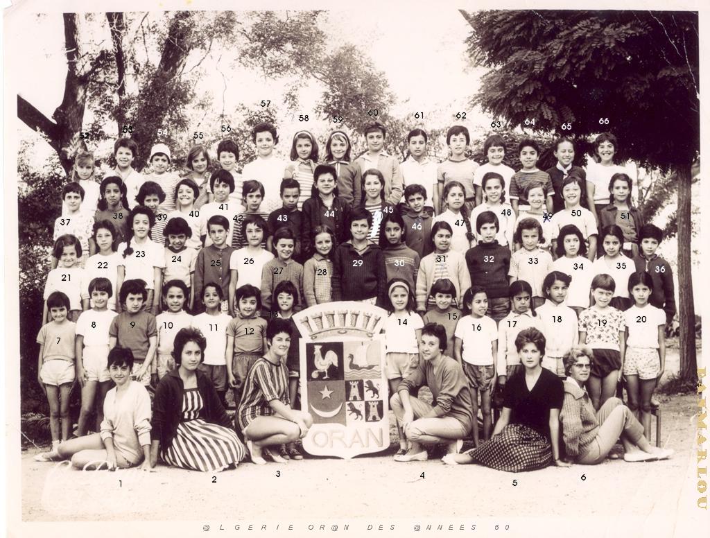 COLO LA PEYROUSE 1962 FILLES.JPG